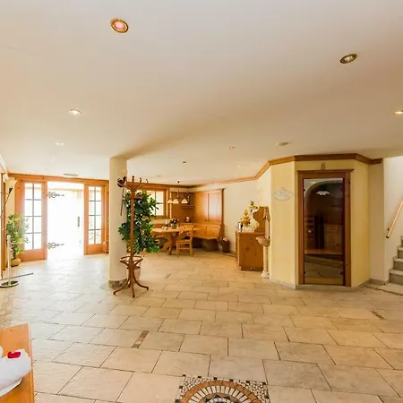 Hinteraigengut Aparthotel 3*