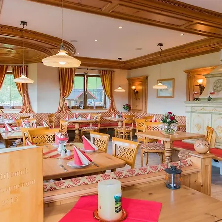 Hinteraigengut Aparthotel Flachau